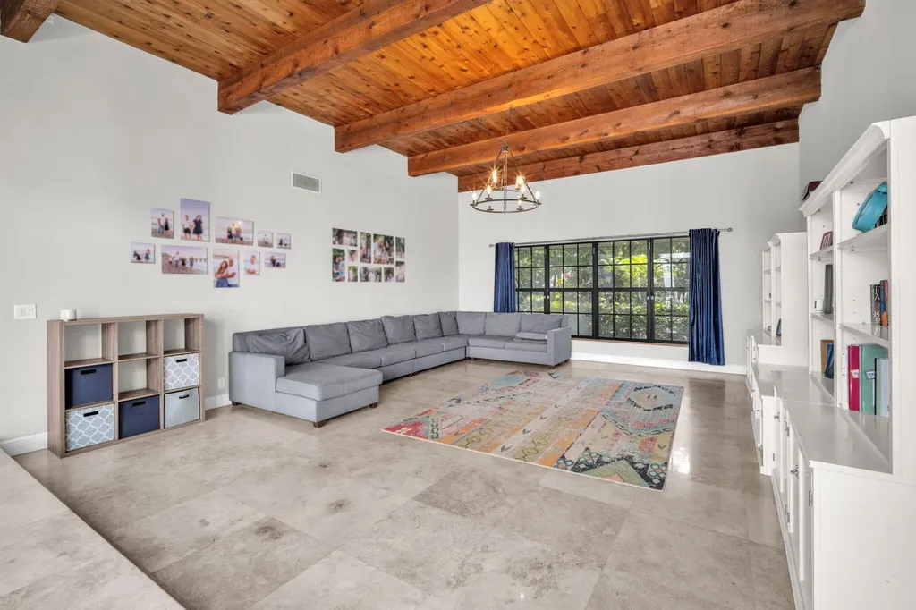5820 SW 37th Terrace Fort Lauderdale FL 33312