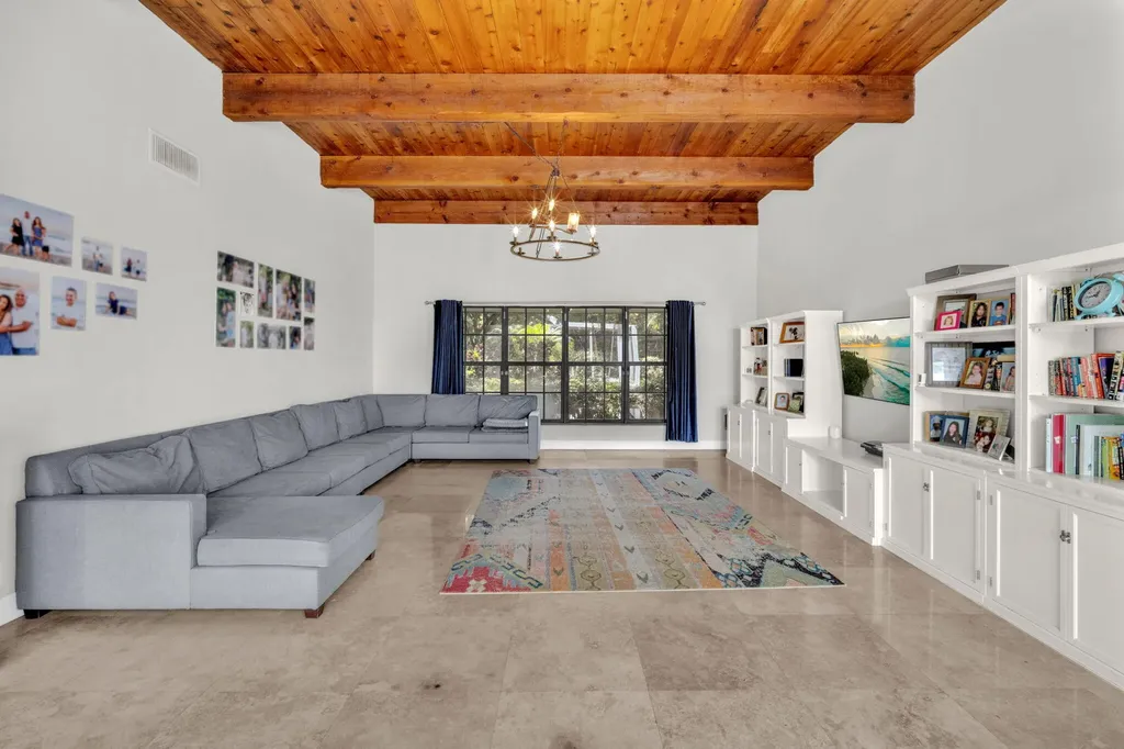 5820 SW 37th Terrace Fort Lauderdale FL 33312