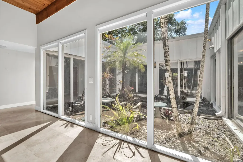 5820 SW 37th Terrace Fort Lauderdale FL 33312