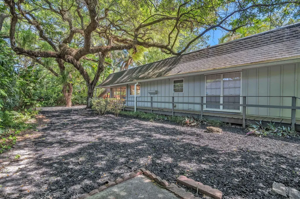 5820 SW 37th Terrace Fort Lauderdale FL 33312