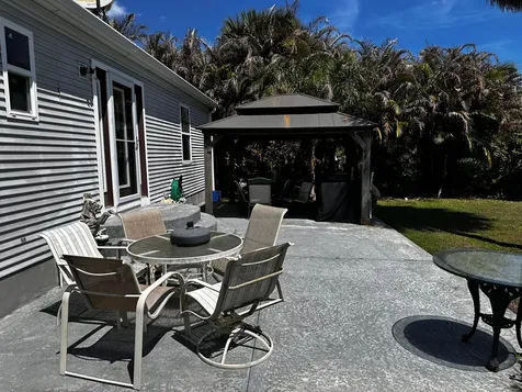 7921 SE Paradise Drive Stuart FL 34997