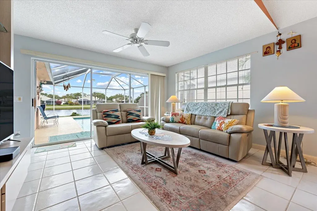 1283 NW Bentley Circle Port St Lucie FL 34986