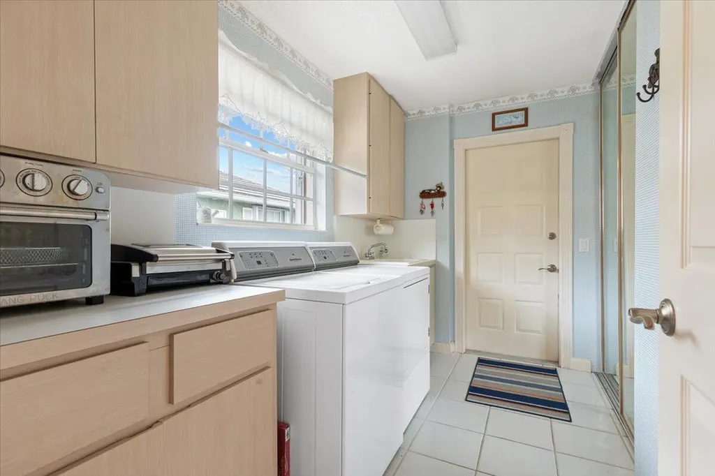 1283 NW Bentley Circle Port St Lucie FL 34986