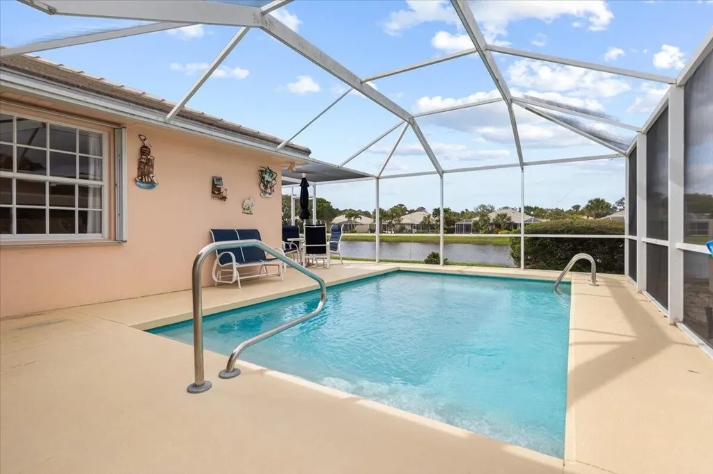 1283 NW Bentley Circle Port St Lucie FL 34986