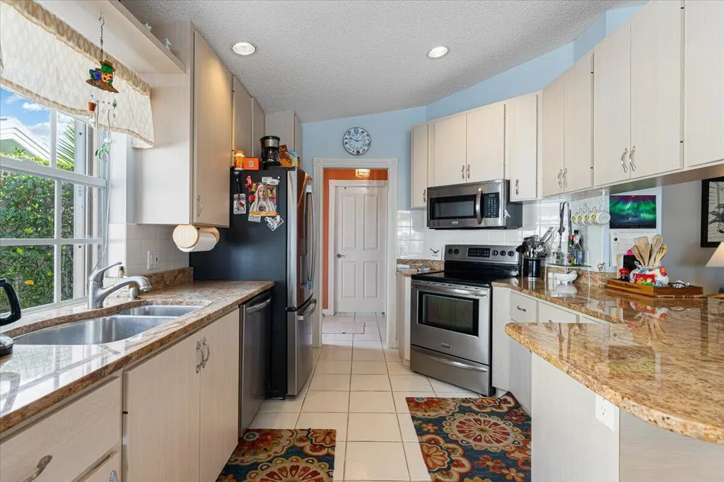 1283 NW Bentley Circle Port St Lucie FL 34986