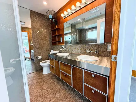 2200 NE 26th Street Wilton Manors FL 33305