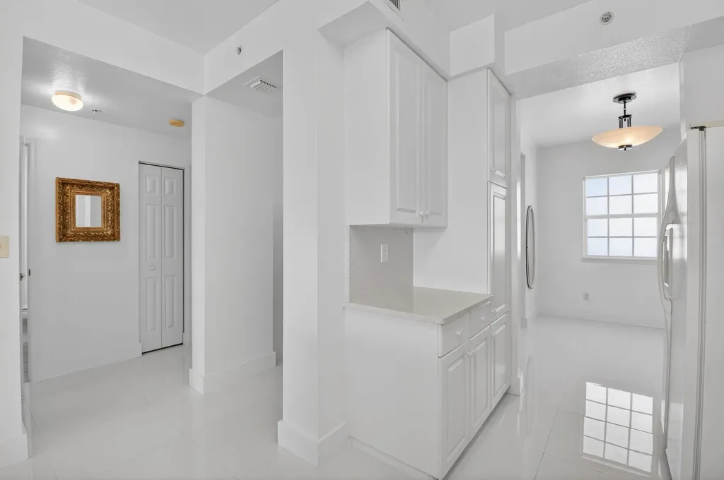 22703 Camino Del Mar Boca Raton FL 33433