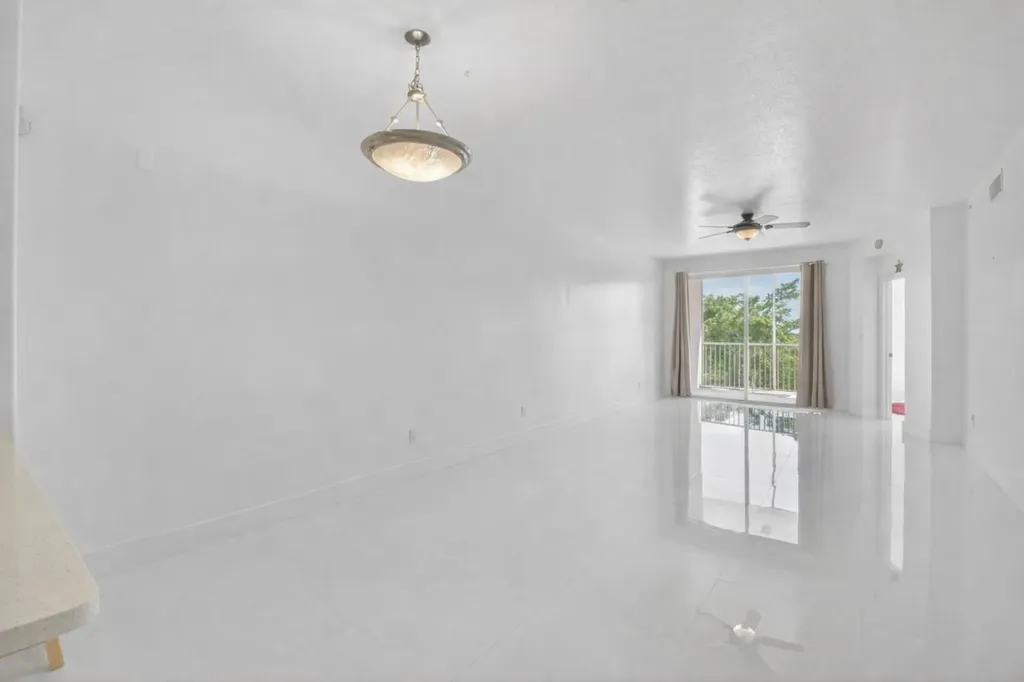 22703 Camino Del Mar Boca Raton FL 33433