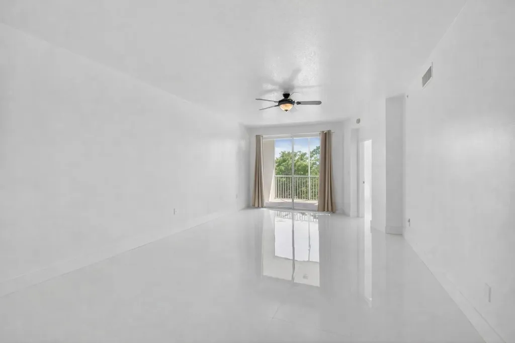 22703 Camino Del Mar Boca Raton FL 33433