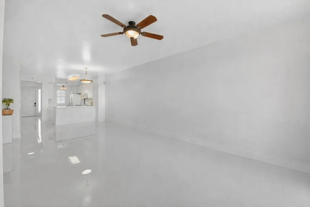 22703 Camino Del Mar Boca Raton FL 33433