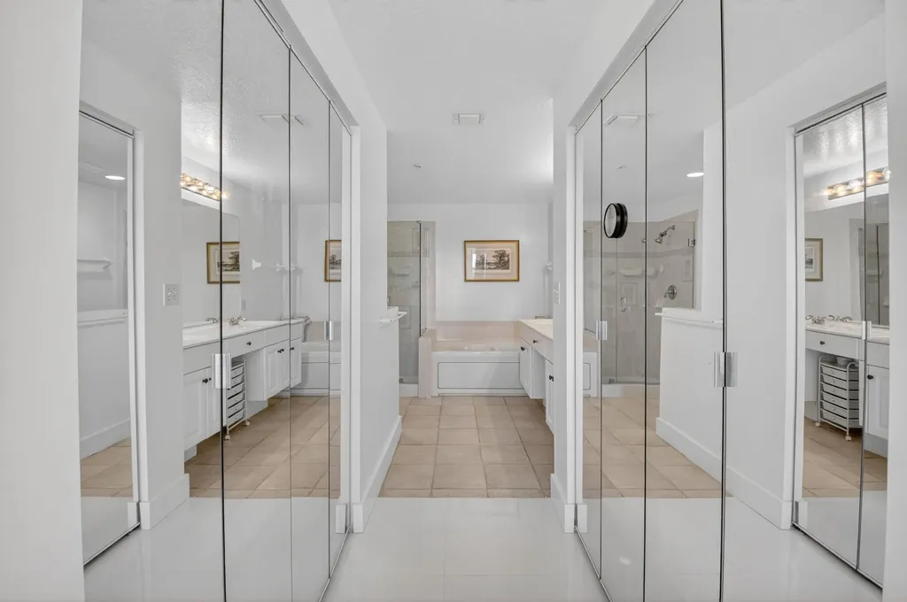 22703 Camino Del Mar Boca Raton FL 33433