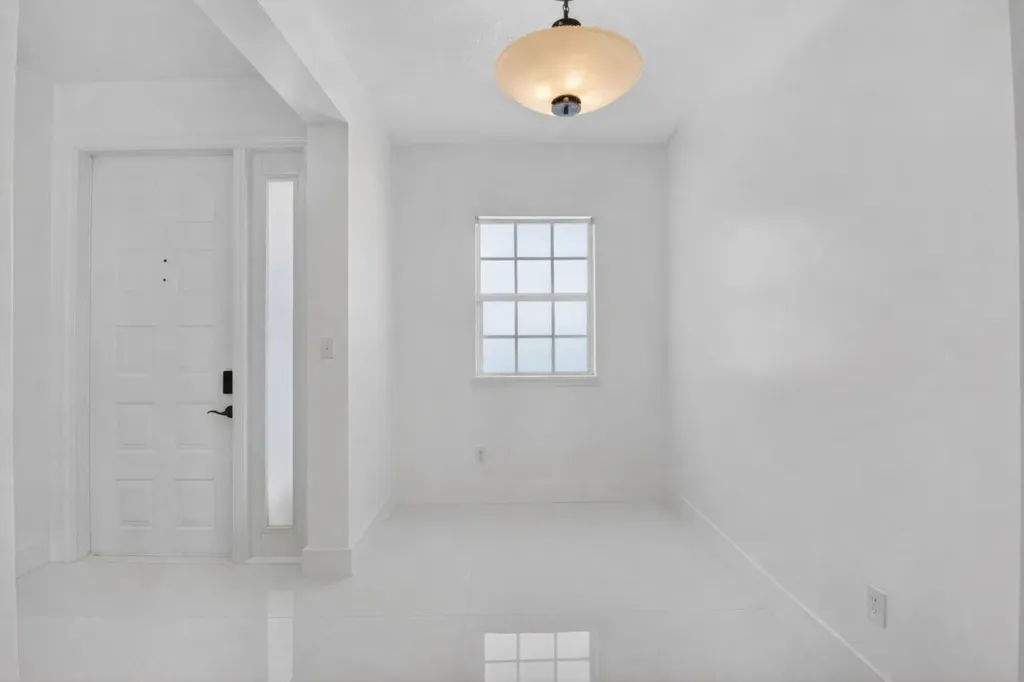 22703 Camino Del Mar Boca Raton FL 33433