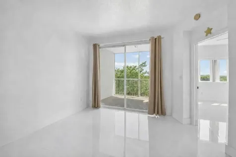 22703 Camino Del Mar Boca Raton FL 33433
