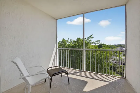 22703 Camino Del Mar Boca Raton FL 33433