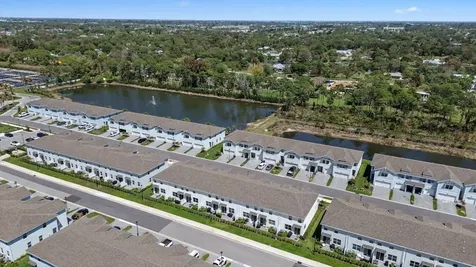 5747 SE Edgewater Circle Stuart FL 34997