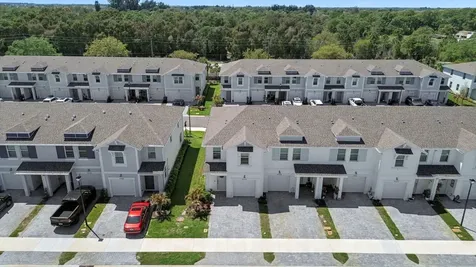 5747 SE Edgewater Circle Stuart FL 34997