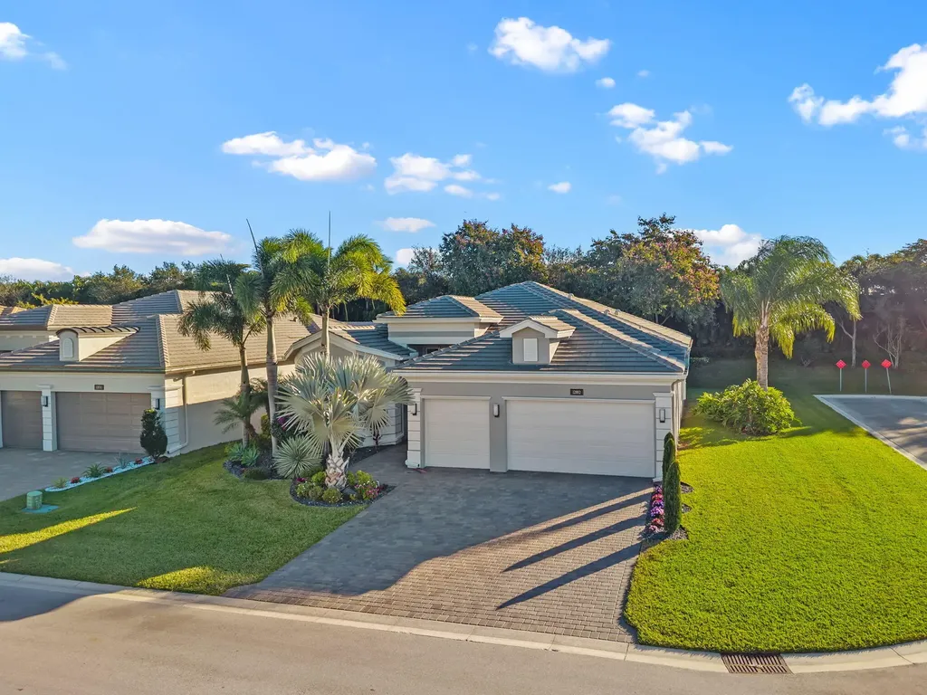12882 Granite Mountain Pass Boynton Beach FL 33473