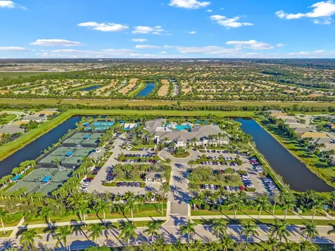 12882 Granite Mountain Pass Boynton Beach FL 33473