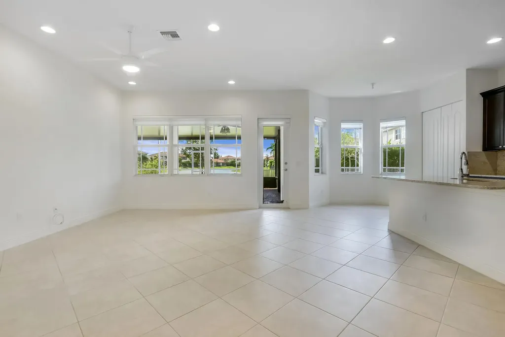 9761 S Miralago Way Parkland FL 33076