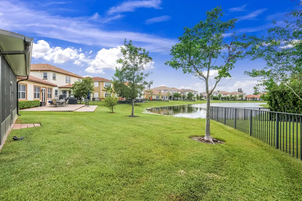 9761 S Miralago Way Parkland FL 33076