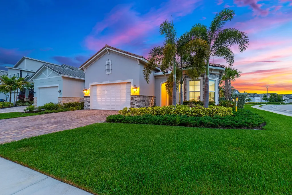 12305 Frontline Lane Palm Beach Gardens FL 33412