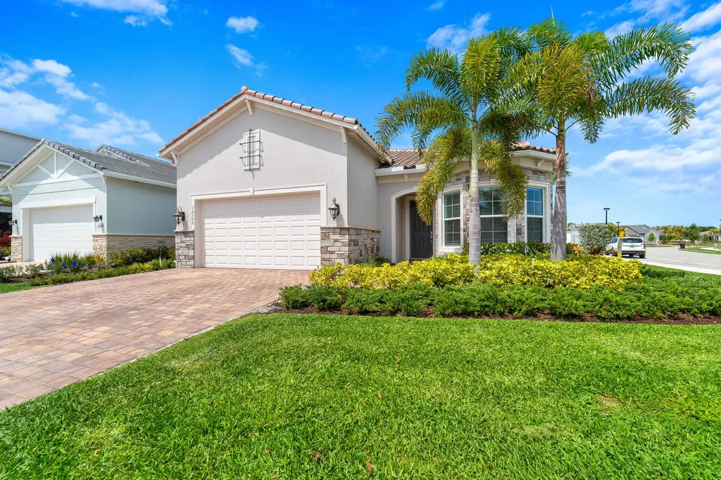 12305 Frontline Lane Palm Beach Gardens FL 33412