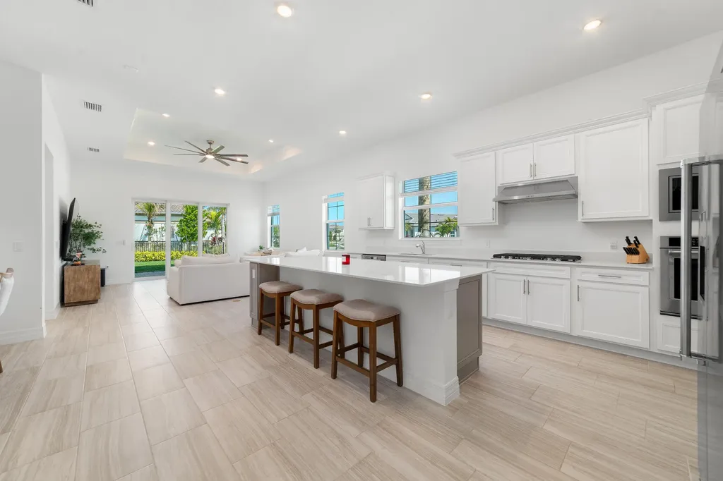 12305 Frontline Lane Palm Beach Gardens FL 33412