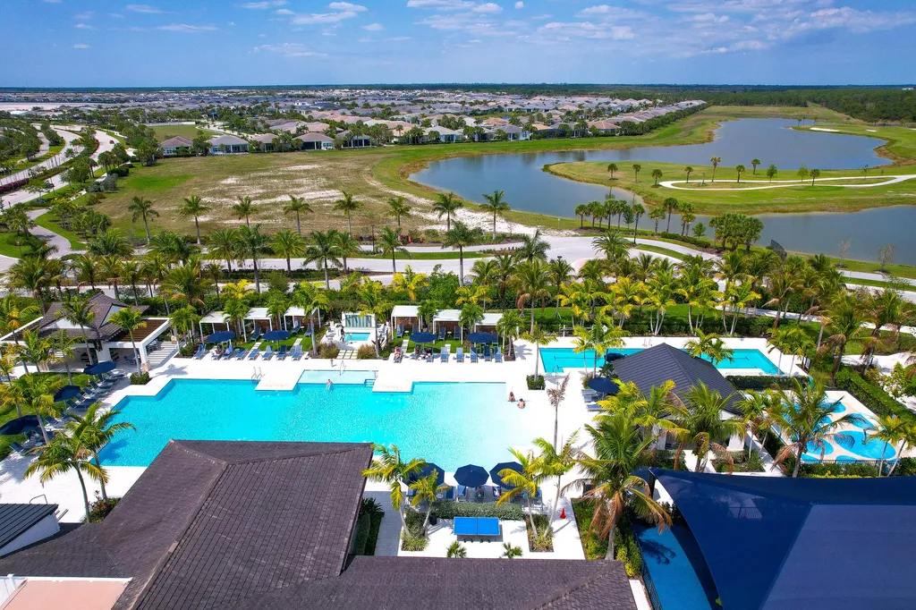 12305 Frontline Lane Palm Beach Gardens FL 33412