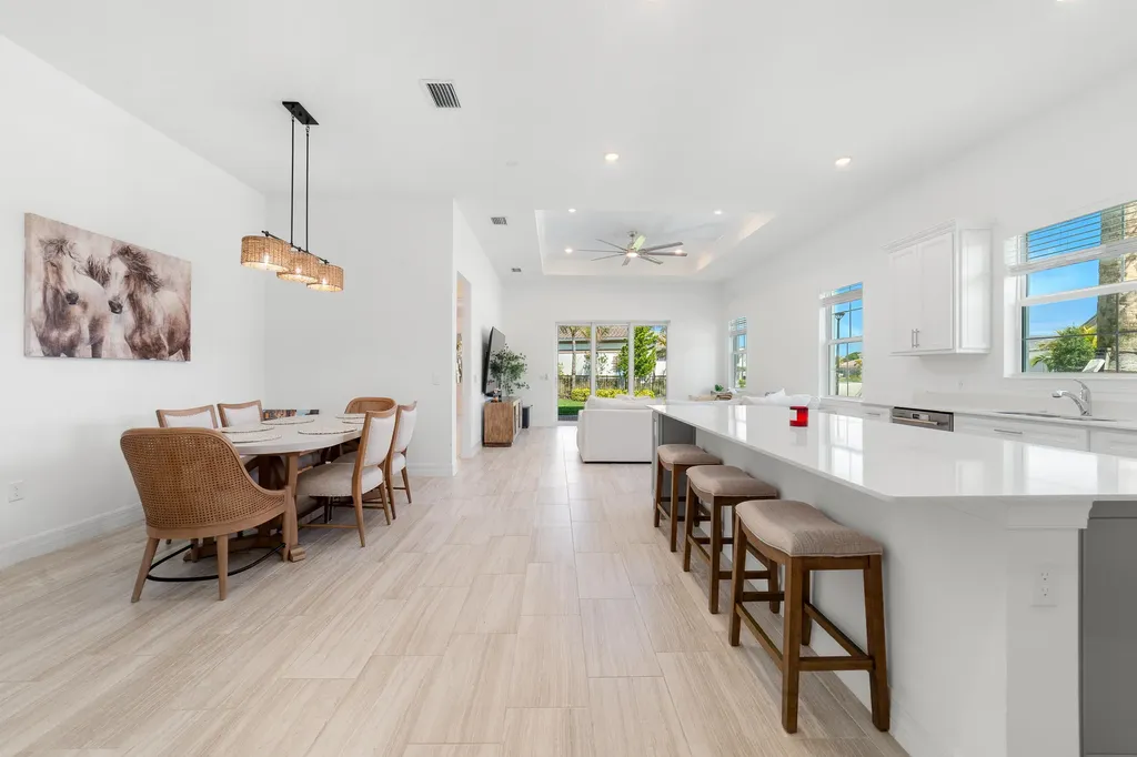 12305 Frontline Lane Palm Beach Gardens FL 33412