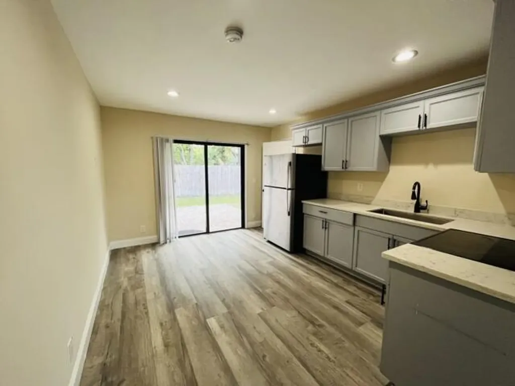 4195 Sanders Drive Lake Worth FL 33461