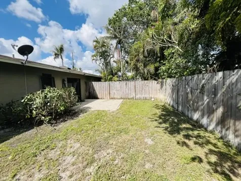 4195 Sanders Drive Lake Worth FL 33461