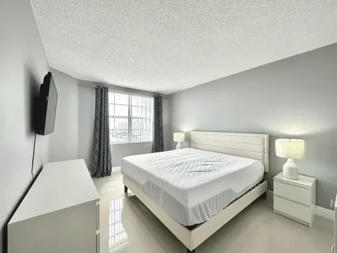 1985 S Ocean Drive Hallandale Beach FL 33009