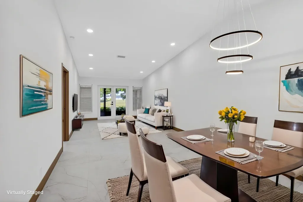 8901 Windtree Street Boca Raton FL 33496
