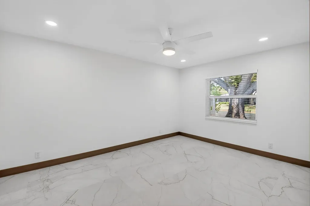 8901 Windtree Street Boca Raton FL 33496