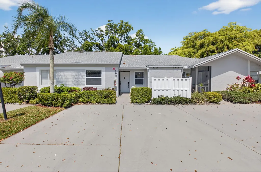 8901 Windtree Street Boca Raton FL 33496