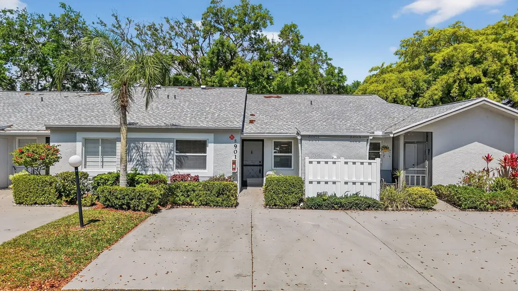 8901 Windtree Street Boca Raton FL 33496