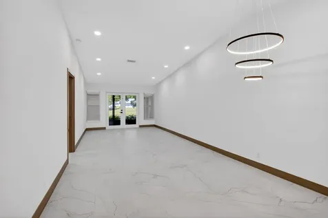 8901 Windtree Street Boca Raton FL 33496