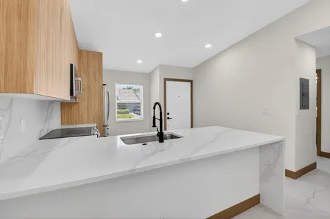 8901 Windtree Street Boca Raton FL 33496