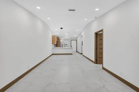 8901 Windtree Street Boca Raton FL 33496