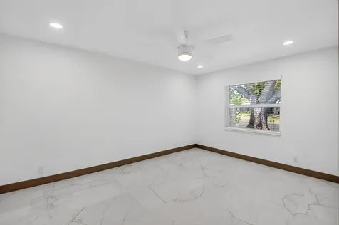 8901 Windtree Street Boca Raton FL 33496