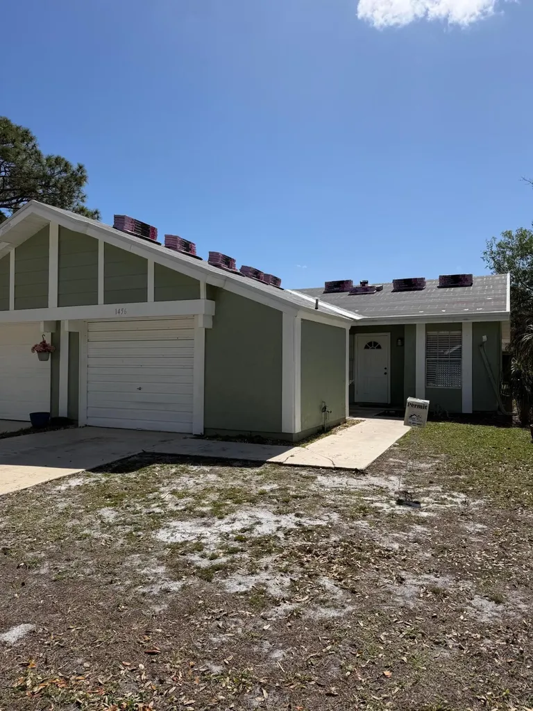 1456 SE Rivergreen Circle Port St Lucie FL 34952