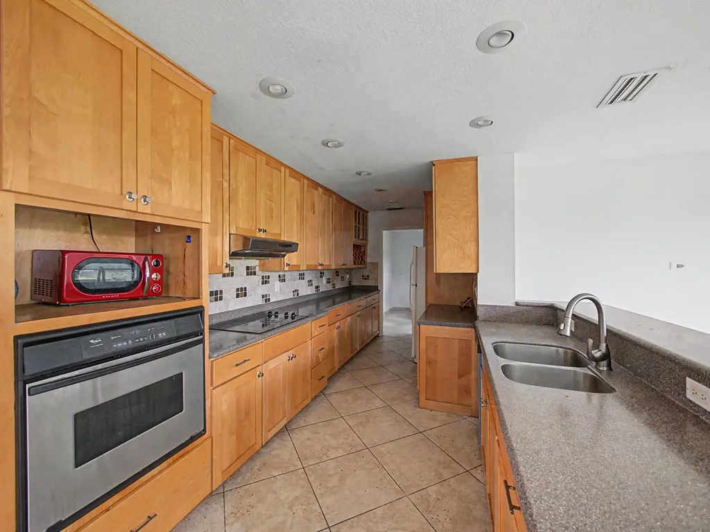 1149 SW Hogan Street Port St Lucie FL 34983