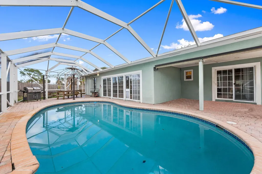 501 SW Todd Avenue Port St Lucie FL 34983