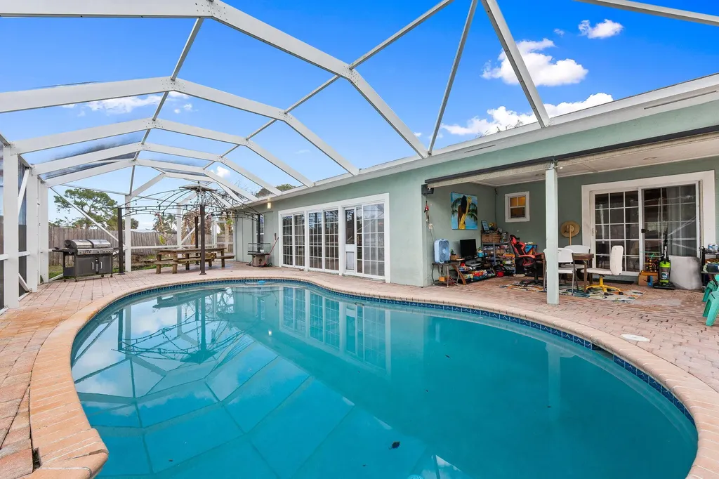 501 SW Todd Avenue Port St Lucie FL 34983