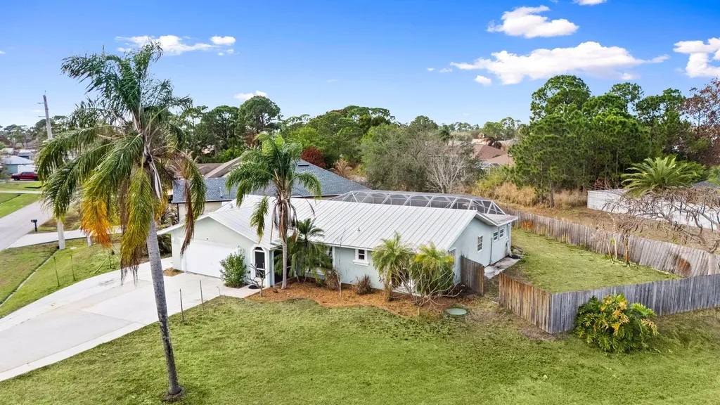 501 SW Todd Avenue Port St Lucie FL 34983