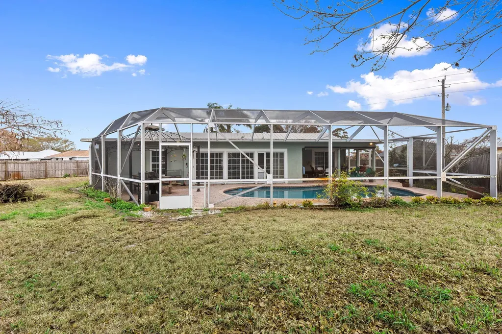 501 SW Todd Avenue Port St Lucie FL 34983