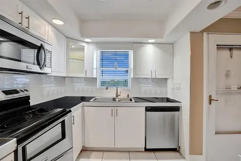 5860 NW 44th Street Lauderhill FL 33319