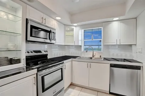 5860 NW 44th Street Lauderhill FL 33319