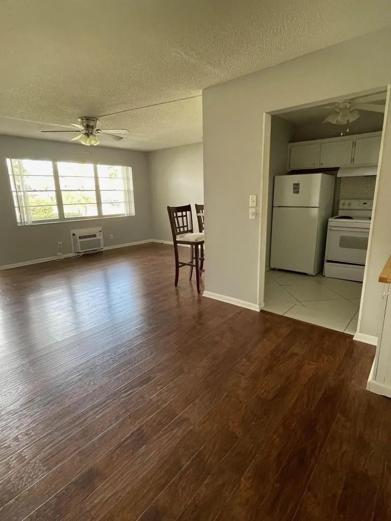 376 Windsor Q West Palm Beach FL 33417