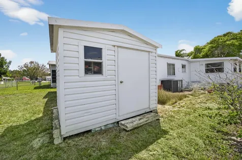 7338 SE Redbird Circle Hobe Sound FL 33455